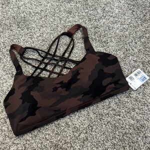 Lululemon Free To Be Bra *Light Support